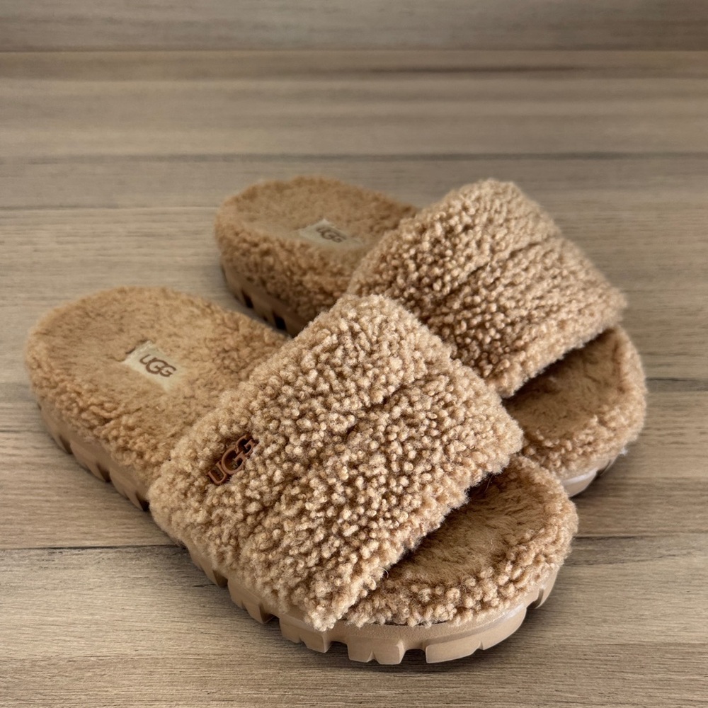 UGG Kids Cozy Brown Slippers